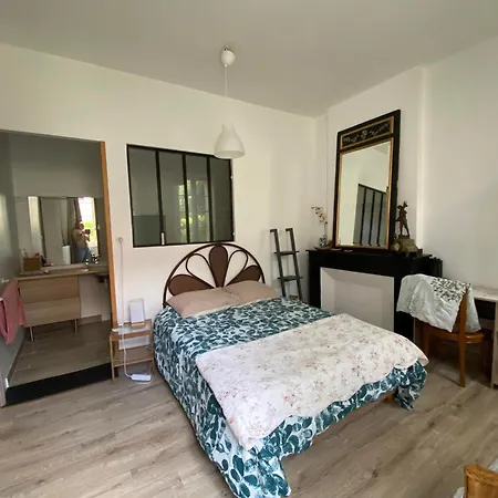 Au Jardin Bed and breakfast 3*